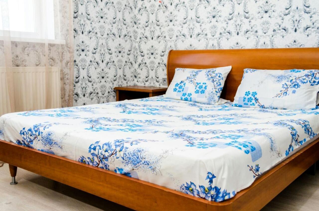 Admiral Apartment Kharkov Luaran gambar